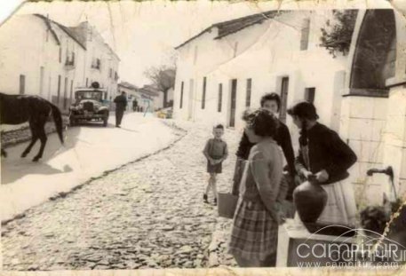 Recopilación de fotos antiguas en Fuente del Arco 